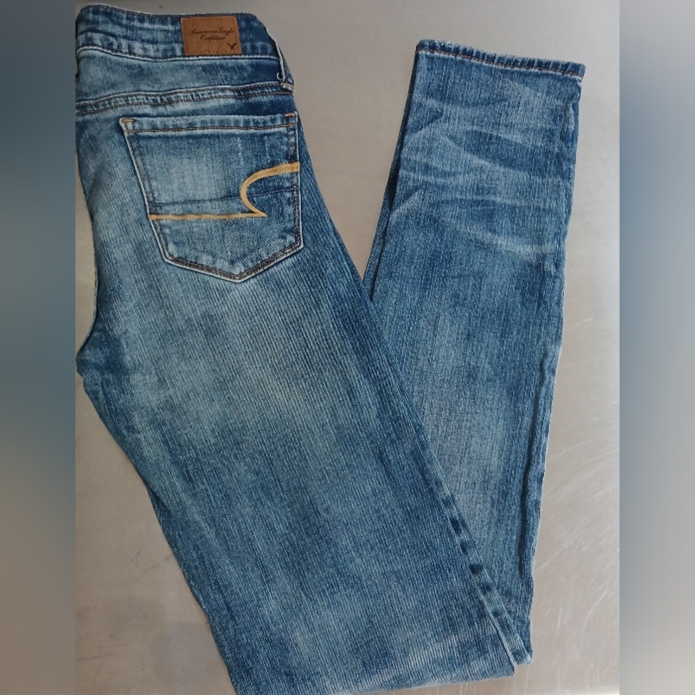 American Eagle Outfitters Women’s Skinny, Super Stretch Denim Jeans, Size 2 Long